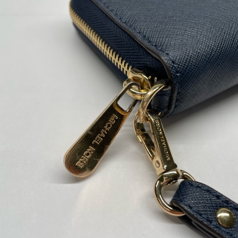 Michael Kors Jet Set Travel Continental Zip Wallet in Navy Blue Saffiano Leather - Picture 13 of 16